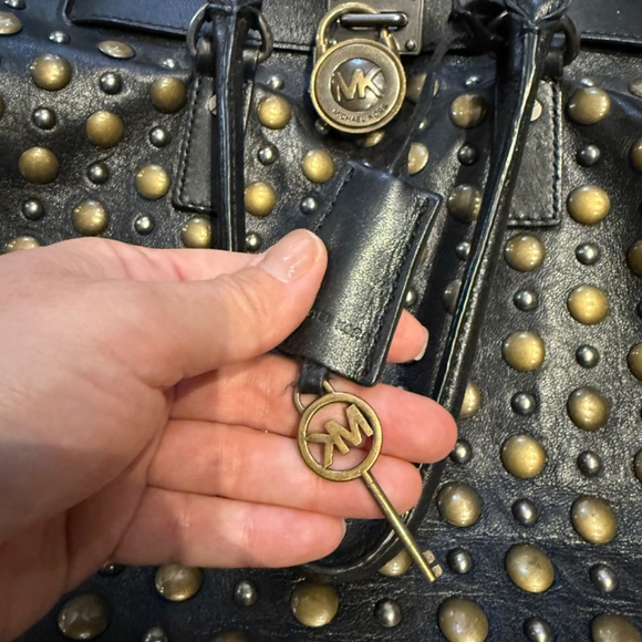 Michael Kors Hamilton Studded Bag Tote RARE - Picture 2 of 15